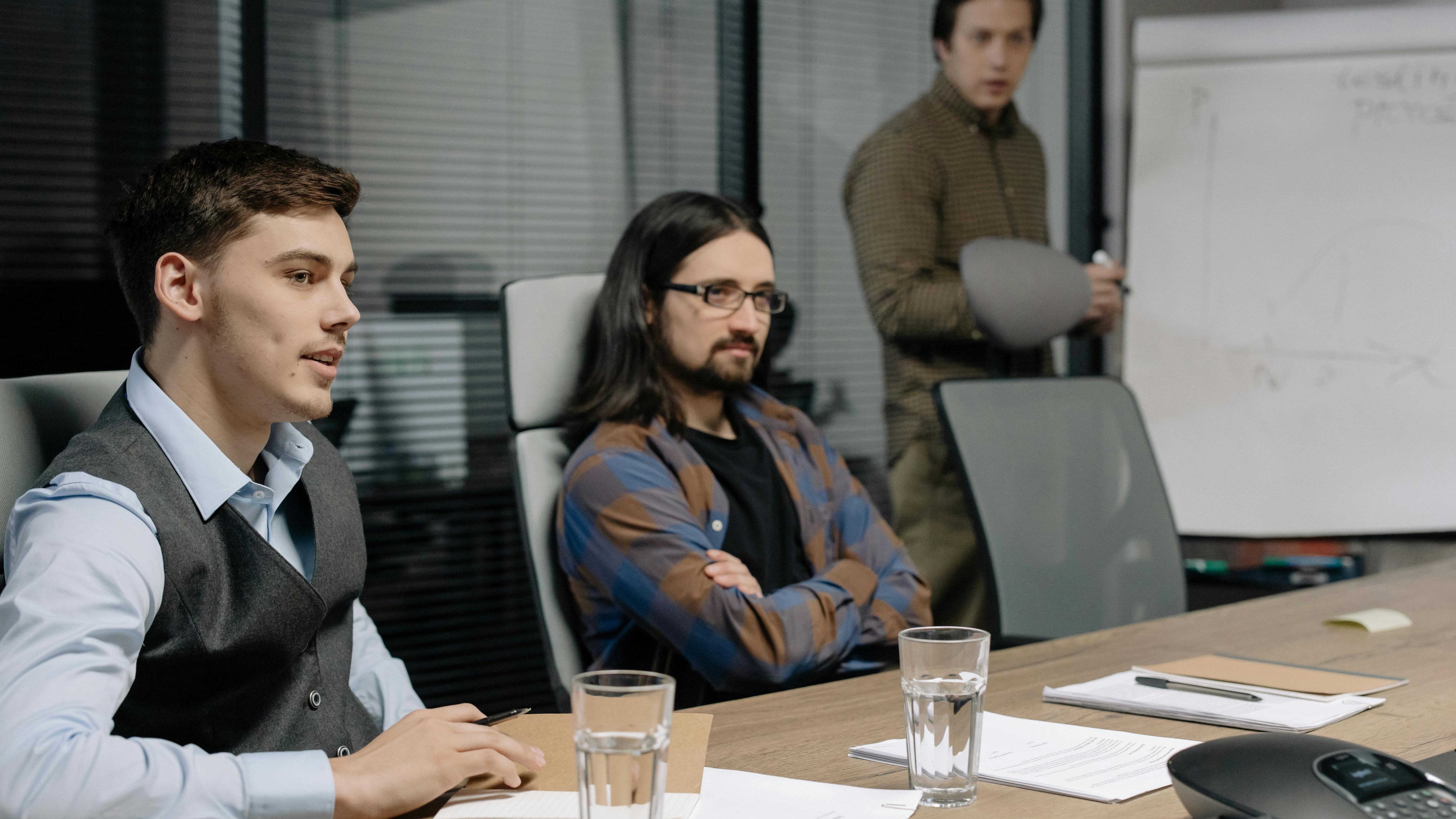 Contratar um especialista isolado ou um time completo: como decidir?